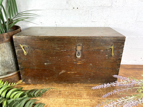 Antique Hardwood Indian Colonial Military Storage Trinket Box