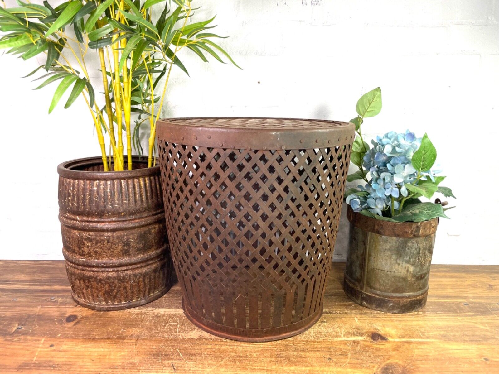 Rustic Hand Made Metal Lattice Basket Side Garden Table Plant Stand