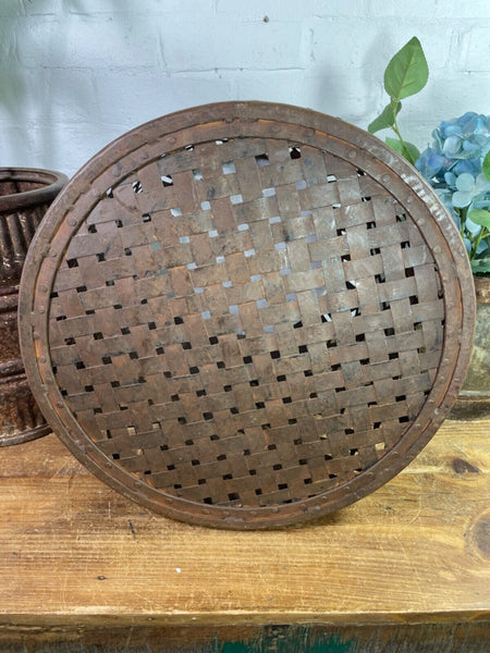 Rustic Hand Made Metal Lattice Basket Side Garden Table Plant Stand