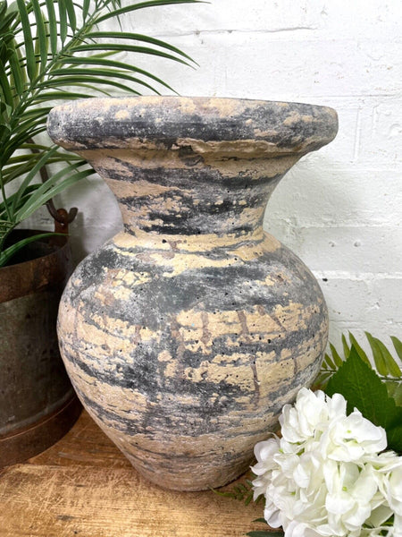 Rustic Hand Made Wabi Sabi Mediterranean Terracotta Pot Vase Urn Dry Flowers