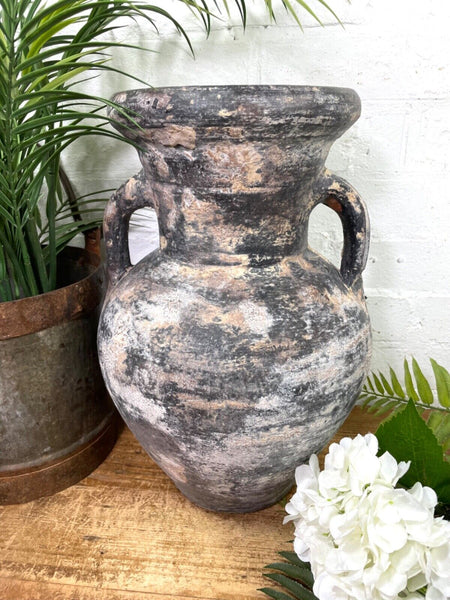 Rustic Hand Made Wabi Sabi Mediterranean Terracotta Pot Vase Urn Dry Flowers