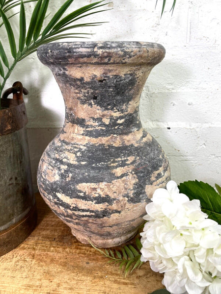 Rustic Hand Made Wabi Sabi Mediterranean Terracotta Pot Vase Urn Dry Flowers