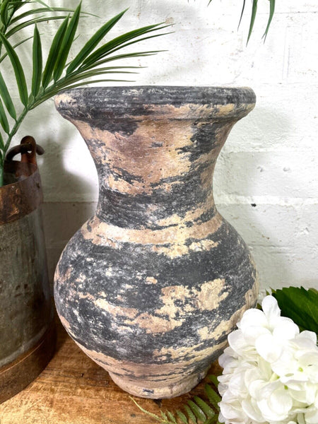 Rustic Hand Made Wabi Sabi Mediterranean Terracotta Pot Vase Urn Dry Flowers