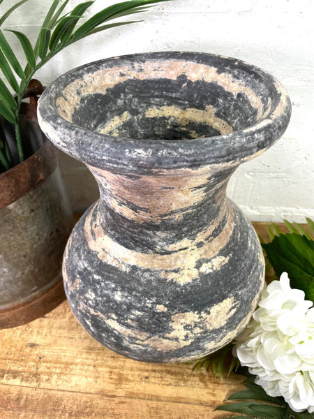 Rustic Hand Made Wabi Sabi Mediterranean Terracotta Pot Vase Urn Dry Flowers