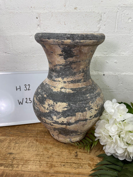 Rustic Hand Made Wabi Sabi Mediterranean Terracotta Pot Vase Urn Dry Flowers