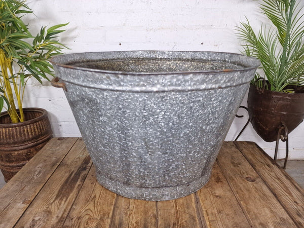 Xl Large Reclaimed Galvanised Garden Planter Tub Drinks Cooler Ice Bucket Logs