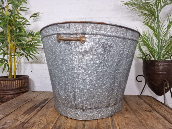 Xl Large Reclaimed Galvanised Garden Planter Tub Drinks Cooler Ice Bucket Logs