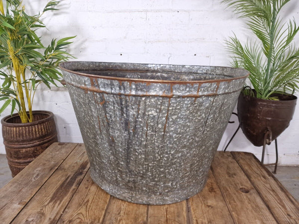 Xl Large Reclaimed Galvanised Garden Planter Tub Drinks Cooler Ice Bucket Logs