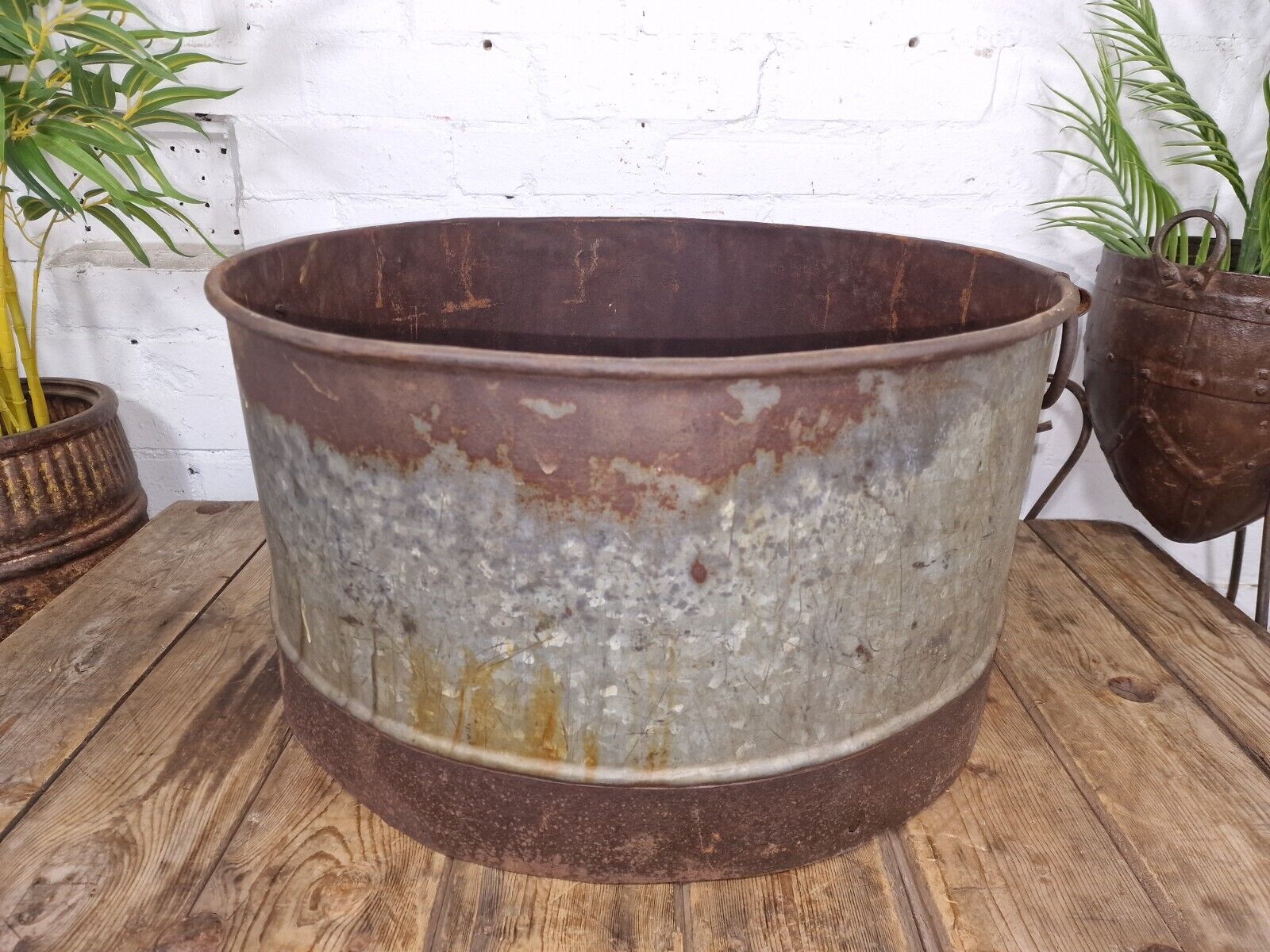 Large Round Vintage Reclaimed Galvanised Metal Garden Planter Wildlife Pond Tub