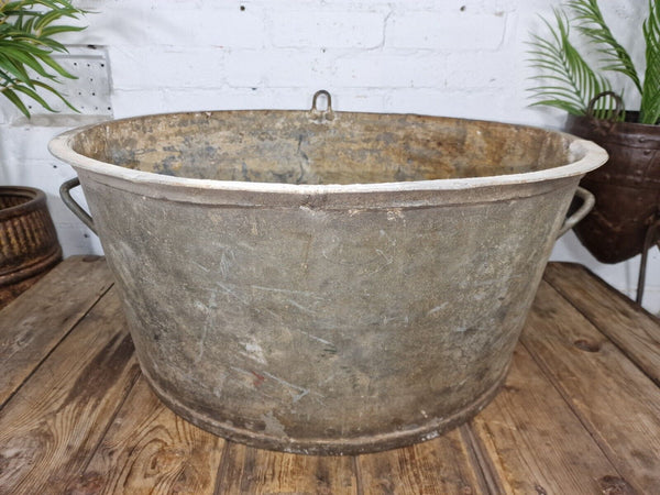 Large Vintage Round Galvanised Tub Garden Planter Ice Bucket Wildlife Pond Logs