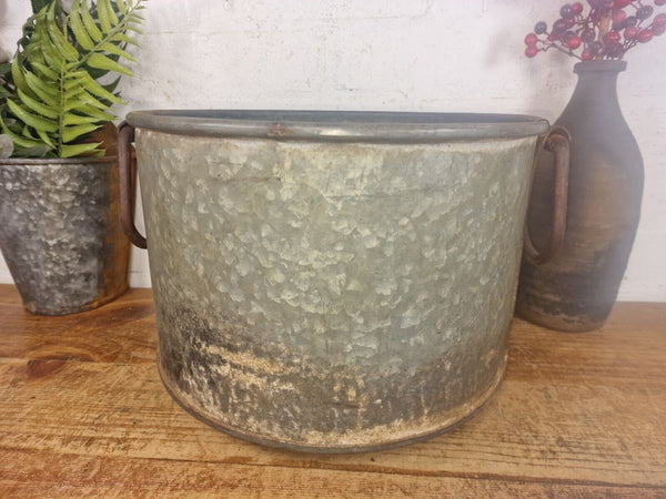 Vintage Rustic Reclaimed Galvanised Zinc Metal Garden Planter Tub Bucket Trough