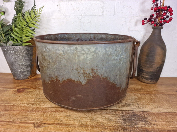 Vintage Rustic Reclaimed Galvanised Zinc Metal Garden Planter Tub Bucket Trough