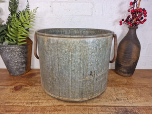 Vintage Rustic Reclaimed Galvanised Zinc Metal Garden Planter Tub Bucket Trough