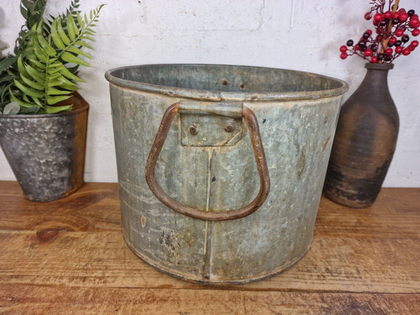 Vintage Rustic Reclaimed Galvanised Zinc Metal Garden Planter Tub Bucket Trough