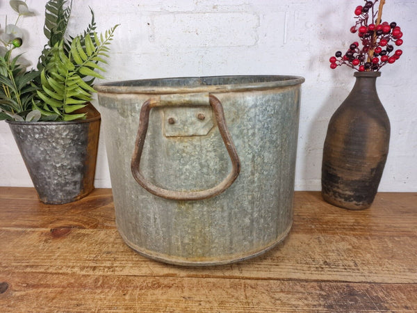 Vintage Rustic Reclaimed Galvanised Zinc Metal Garden Planter Tub Bucket Trough