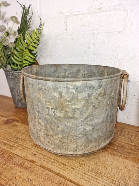 Vintage Rustic Reclaimed Galvanised Zinc Metal Garden Planter Tub Bucket Trough