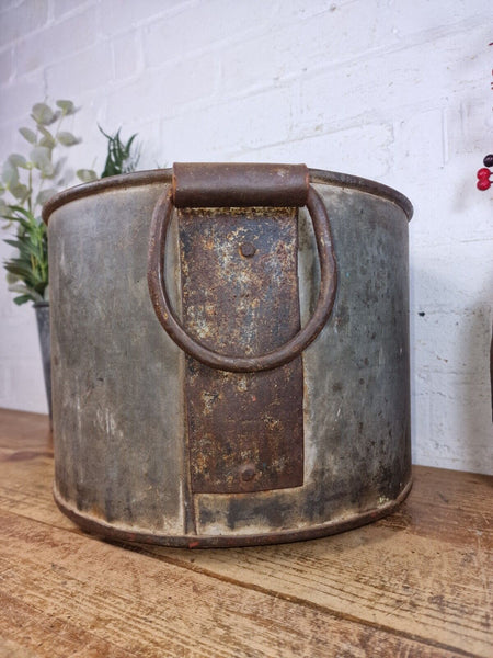 Vintage Rustic Reclaimed Galvanised Zinc Metal Garden Planter Tub Bucket Trough