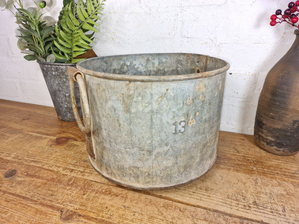 Vintage Rustic Reclaimed Galvanised Zinc Metal Garden Planter Tub Bucket Trough