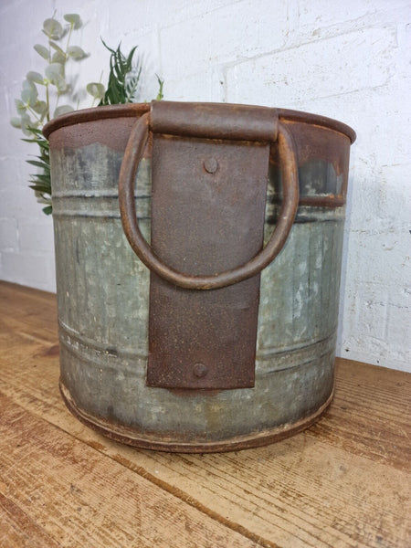 Vintage Rustic Reclaimed Galvanised Zinc Metal Garden Planter Tub Bucket Trough