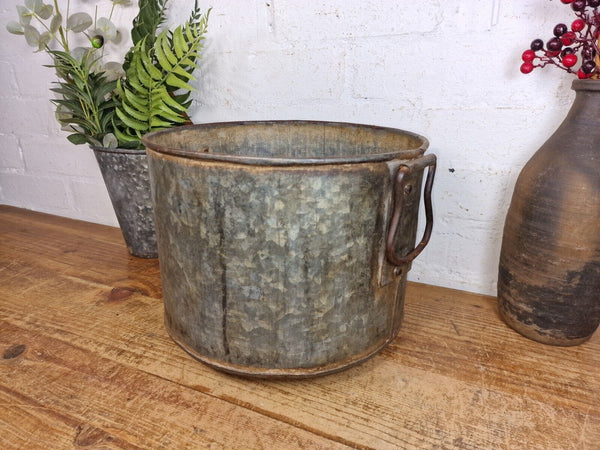 Vintage Rustic Reclaimed Galvanised Zinc Metal Garden Planter Tub Bucket Trough