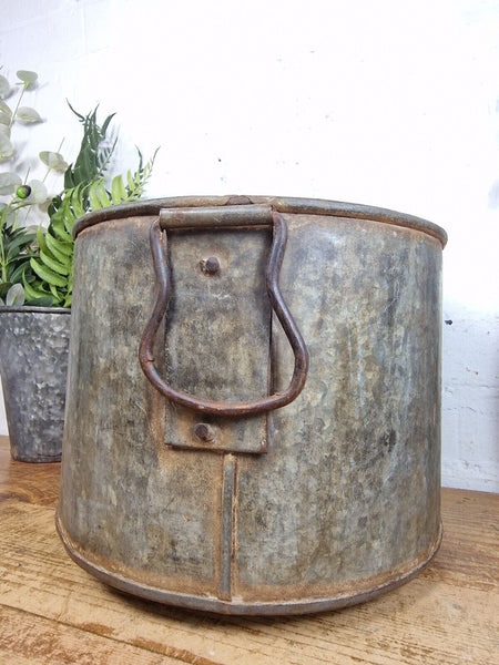 Vintage Rustic Reclaimed Galvanised Zinc Metal Garden Planter Tub Bucket Trough