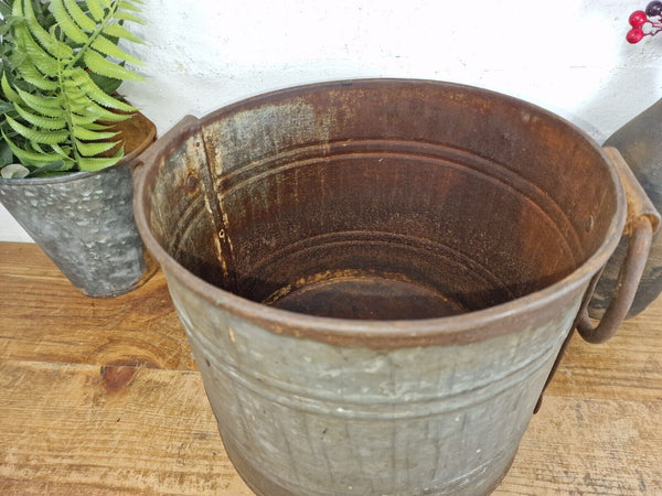 Vintage Rustic Reclaimed Galvanised Zinc Metal Garden Planter Tub Bucket Trough