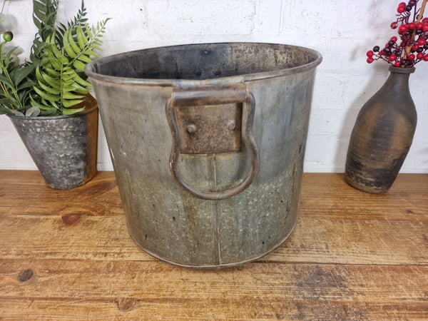 Vintage Rustic Reclaimed Galvanised Zinc Metal Garden Planter Tub Bucket Trough