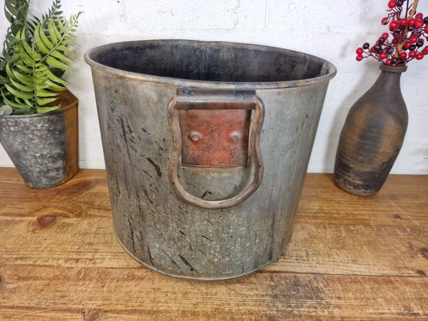 Vintage Rustic Reclaimed Galvanised Zinc Metal Garden Planter Tub Bucket Trough