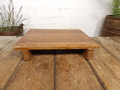 Vintage Rustic Solid Wooden Serving Platter Tray Table Stand Chopping Board